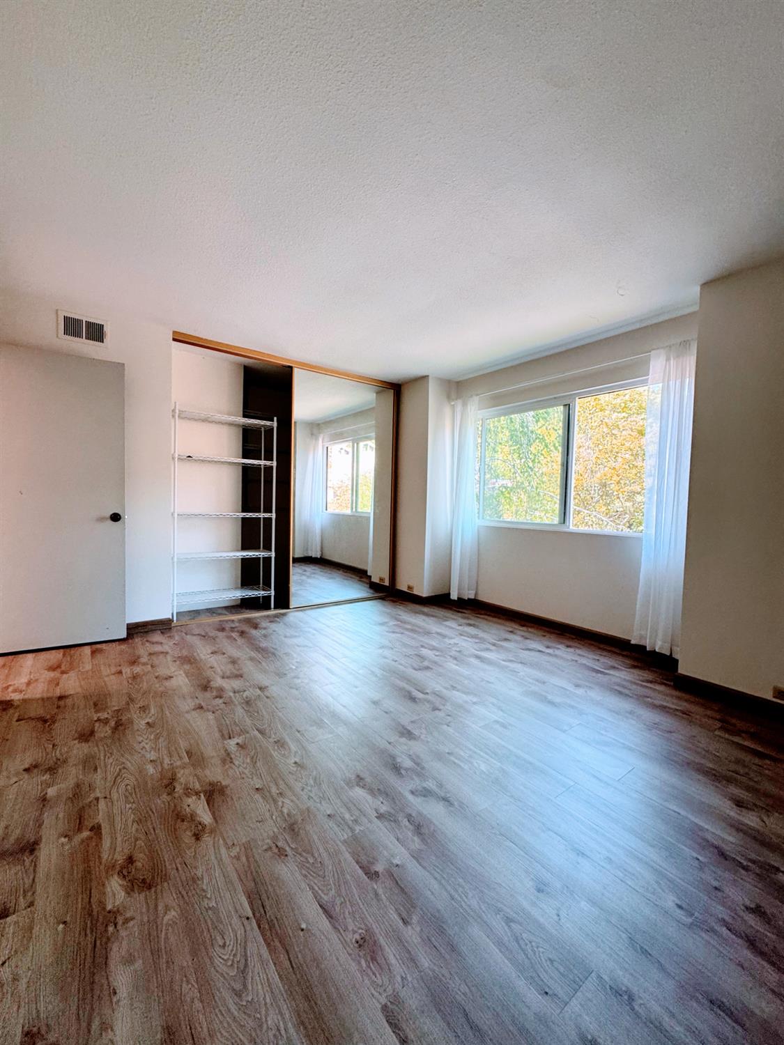 Photo #21: 225066822 Listing: Photo #21