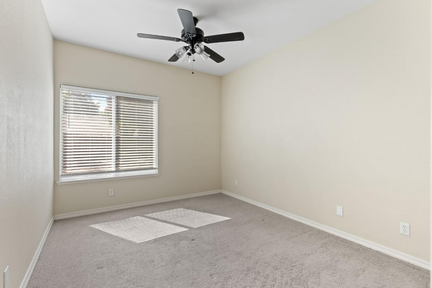 Detail Gallery Image 45 of 63 For 640 Garden Park Dr, Roseville,  CA 95678 - 4 Beds | 3 Baths