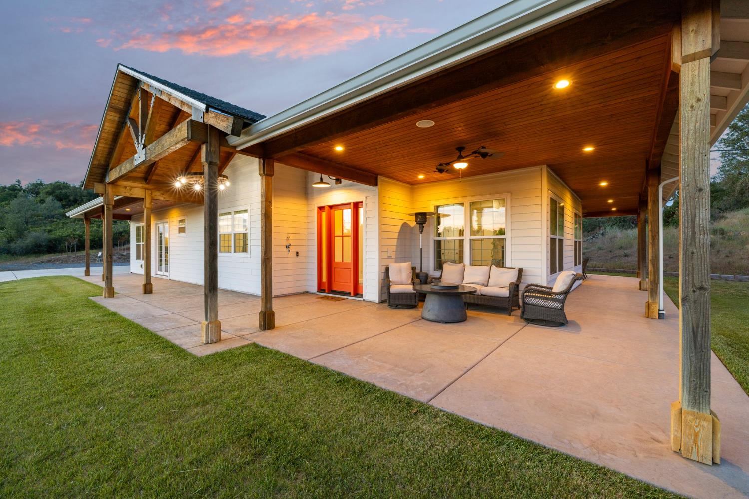 Detail Gallery Image 1 of 77 For 1761 Springvale Rd, Placerville,  CA 95667 - 4 Beds | 3 Baths