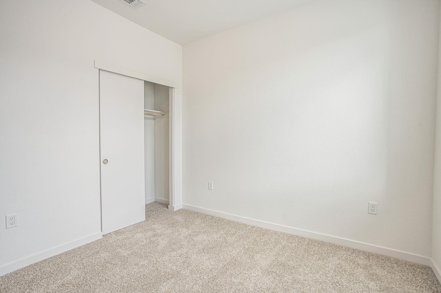 Detail Gallery Image 18 of 42 For 6093 Bridgecross Dr, Sacramento,  CA 95835 - 3 Beds | 2/1 Baths