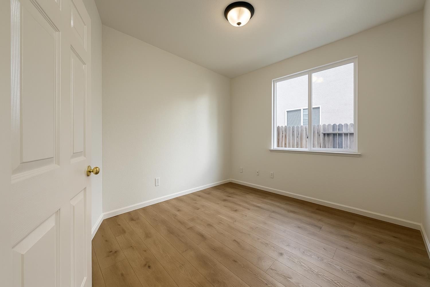 Detail Gallery Image 7 of 24 For 5666 La Casa Way, Sacramento,  CA 95835 - 3 Beds | 2 Baths