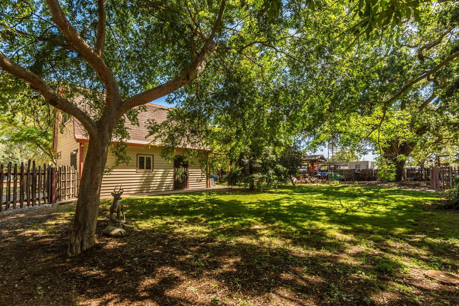 Detail Gallery Image 31 of 51 For 7398 16th St, Rio Linda,  CA 95673 - 3 Beds | 3 Baths