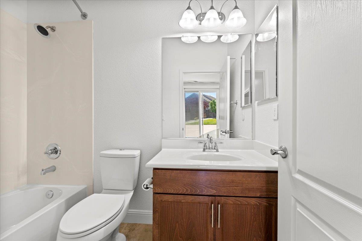 Detail Gallery Image 17 of 37 For 3129 Lennon Dr, Roseville,  CA 95661 - 5 Beds | 3 Baths