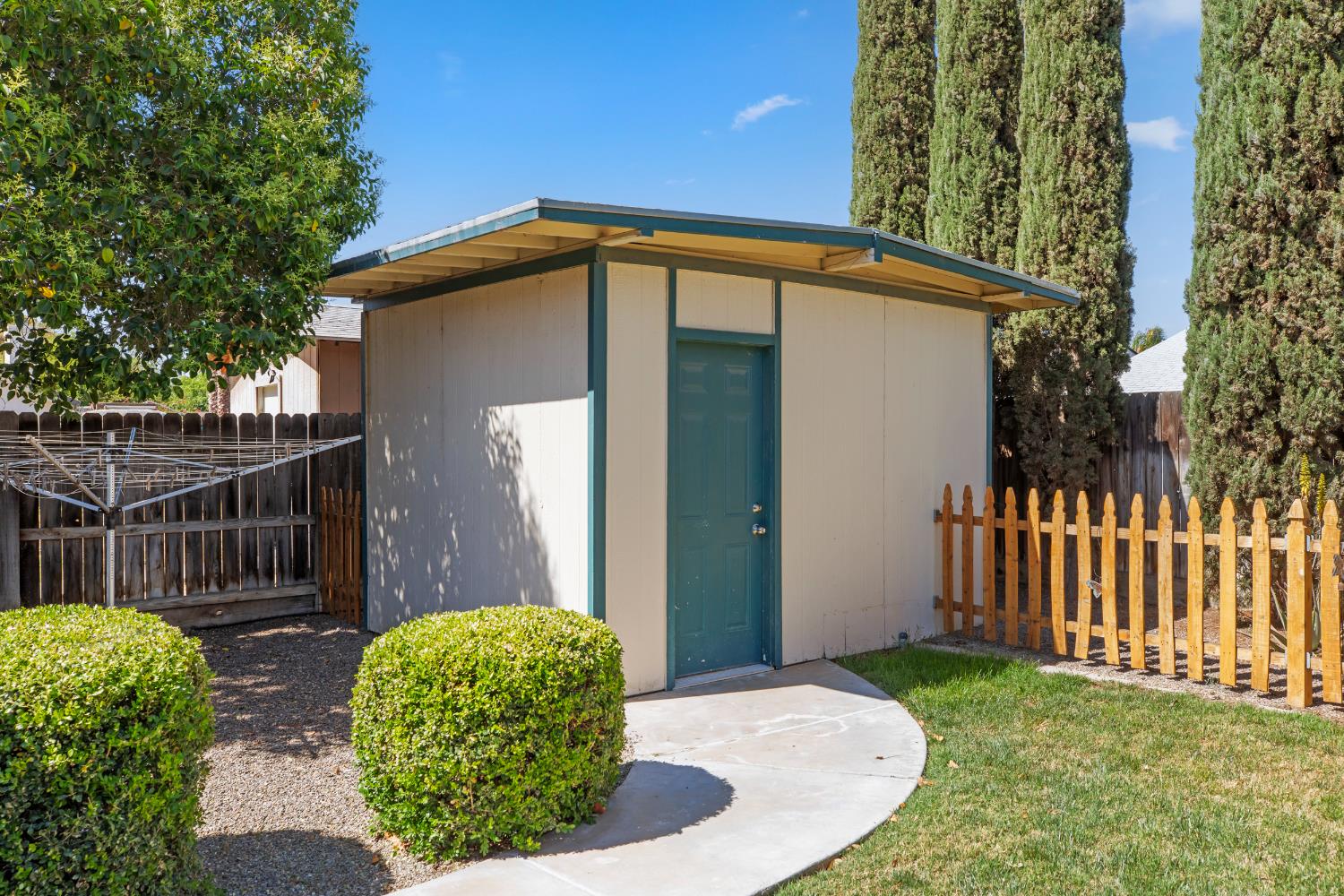 Detail Gallery Image 18 of 34 For 735 Woodbury Ct, Los Banos,  CA 93635 - 4 Beds | 2 Baths