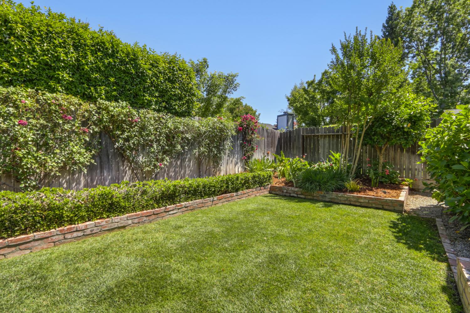 Detail Gallery Image 37 of 38 For 4939 Kurz Cir, Carmichael,  CA 95608 - 3 Beds | 2 Baths