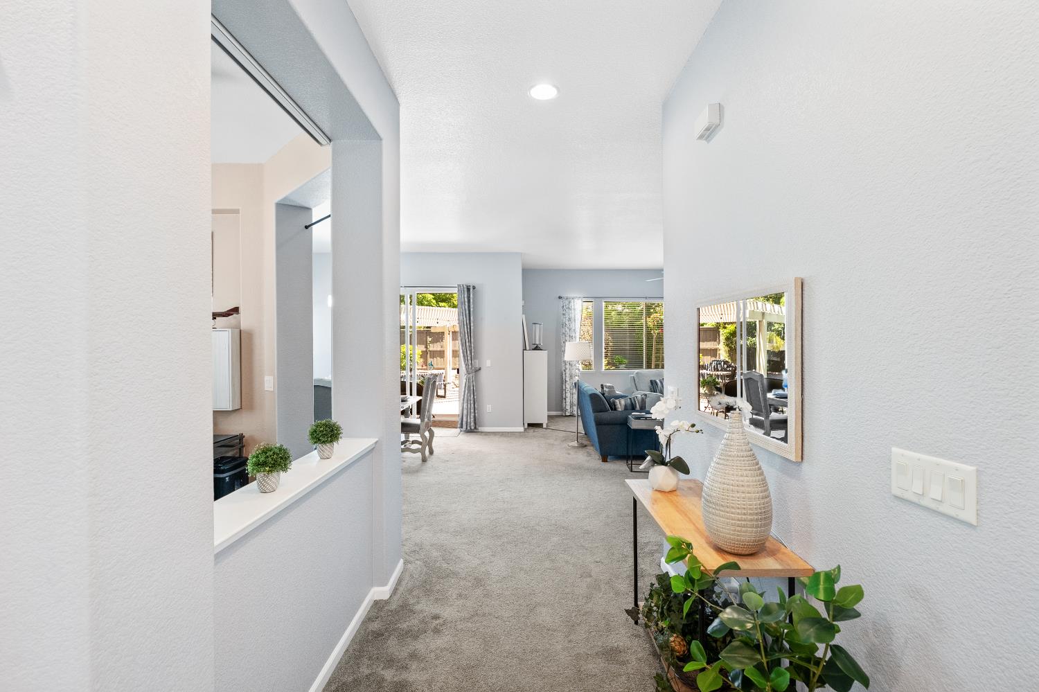 Detail Gallery Image 14 of 65 For 9501 Misty Cove Ln, Elk Grove,  CA 95758 - 2 Beds | 2 Baths