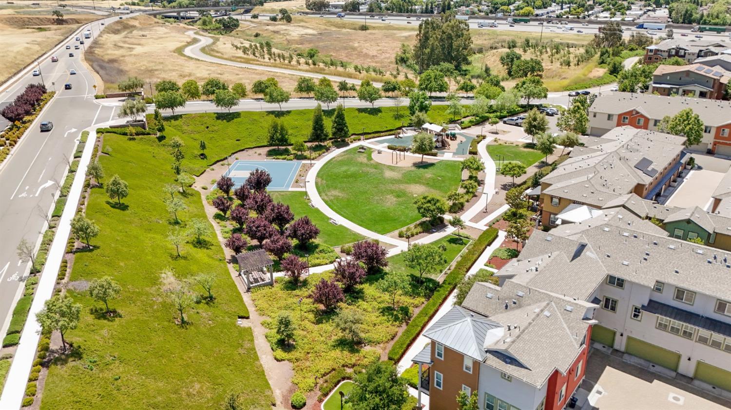 Detail Gallery Image 29 of 33 For 375 Basswood #3,  Livermore,  CA 94551 - 2 Beds | 2/1 Baths