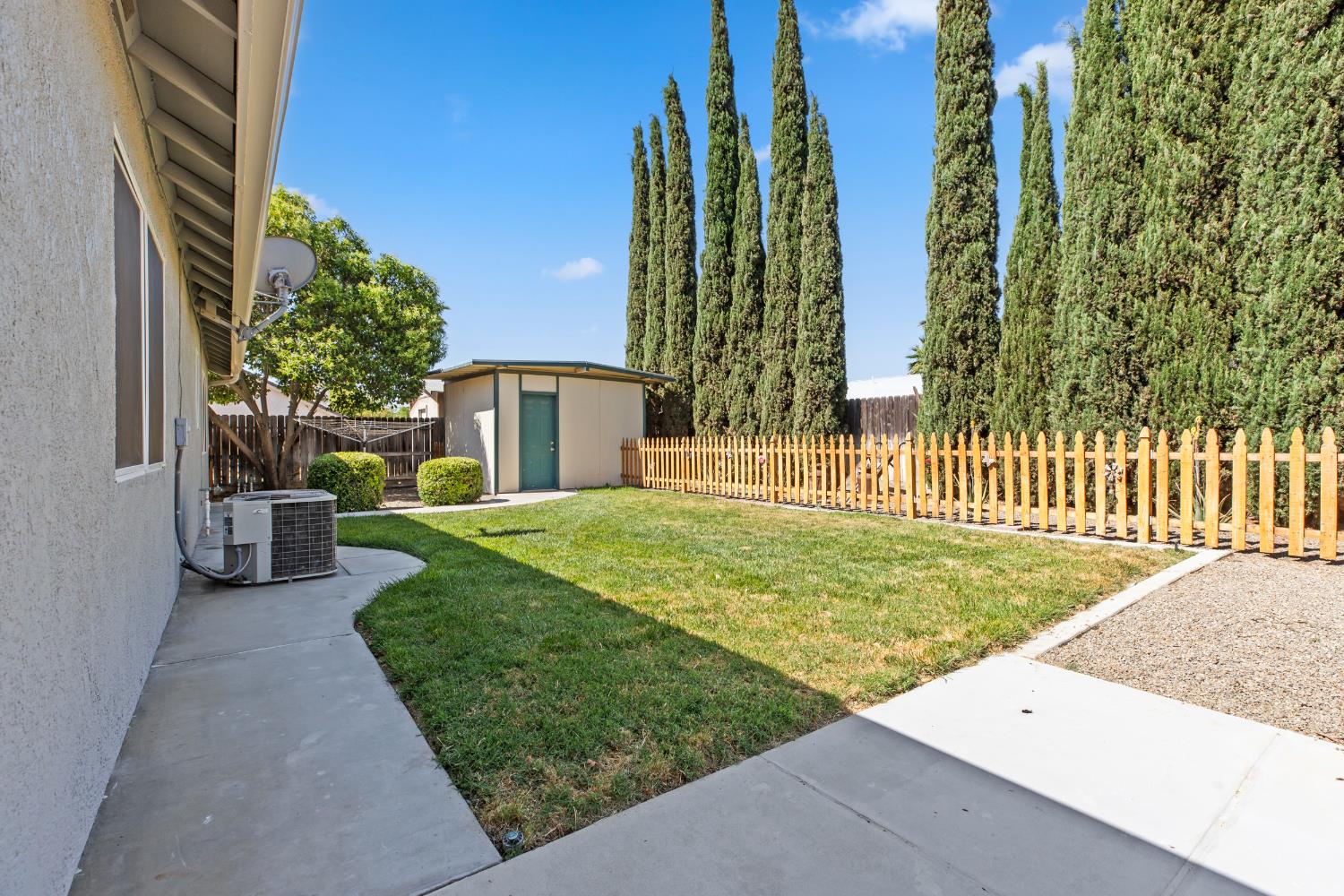 Detail Gallery Image 15 of 34 For 735 Woodbury Ct, Los Banos,  CA 93635 - 4 Beds | 2 Baths