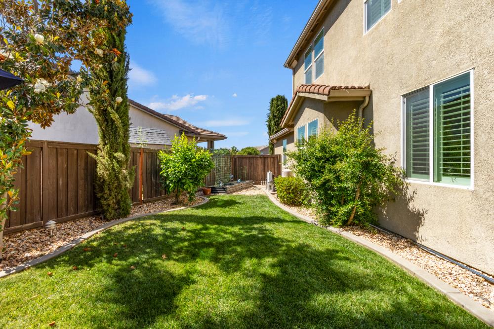 Detail Gallery Image 7 of 67 For 356 Bramble Ct, Roseville,  CA 95747 - 4 Beds | 3 Baths