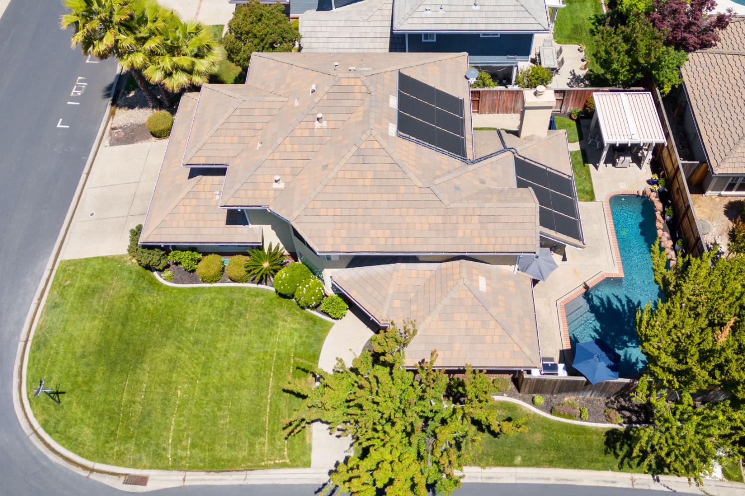 Detail Gallery Image 35 of 35 For 501 Bristol Ct, Roseville,  CA 95661 - 4 Beds | 3 Baths