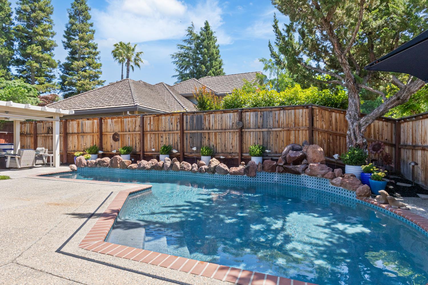 Detail Gallery Image 33 of 35 For 501 Bristol Ct, Roseville,  CA 95661 - 4 Beds | 3 Baths