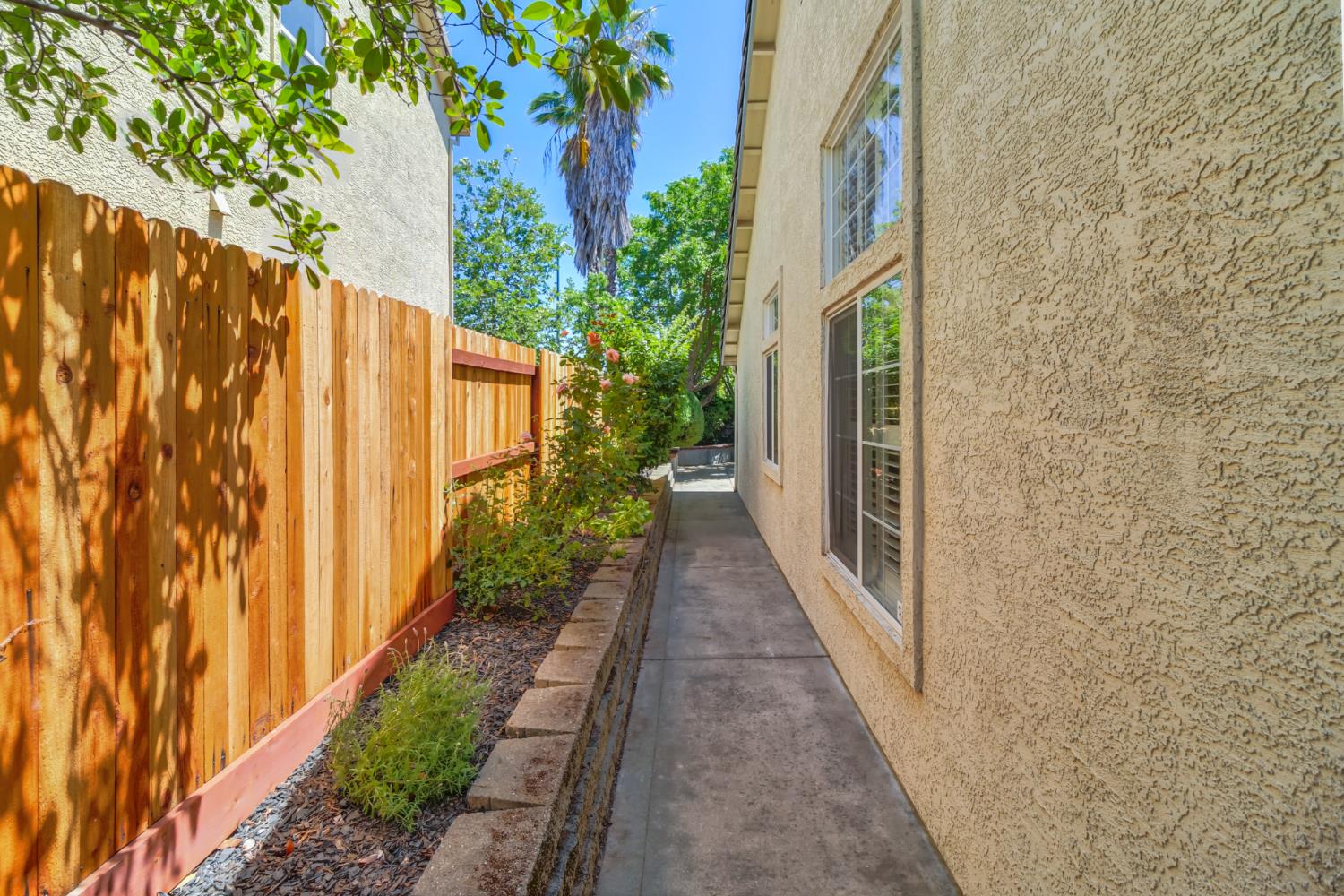 Detail Gallery Image 44 of 47 For 711 Sands Way, Folsom,  CA 95630 - 3 Beds | 2 Baths