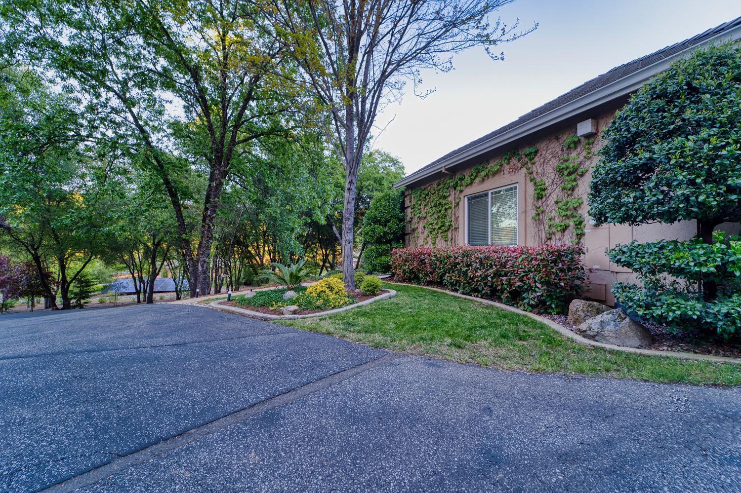 Detail Gallery Image 19 of 75 For 215 Oak Brook Ct, Auburn,  CA 95602 - 3 Beds | 2/1 Baths