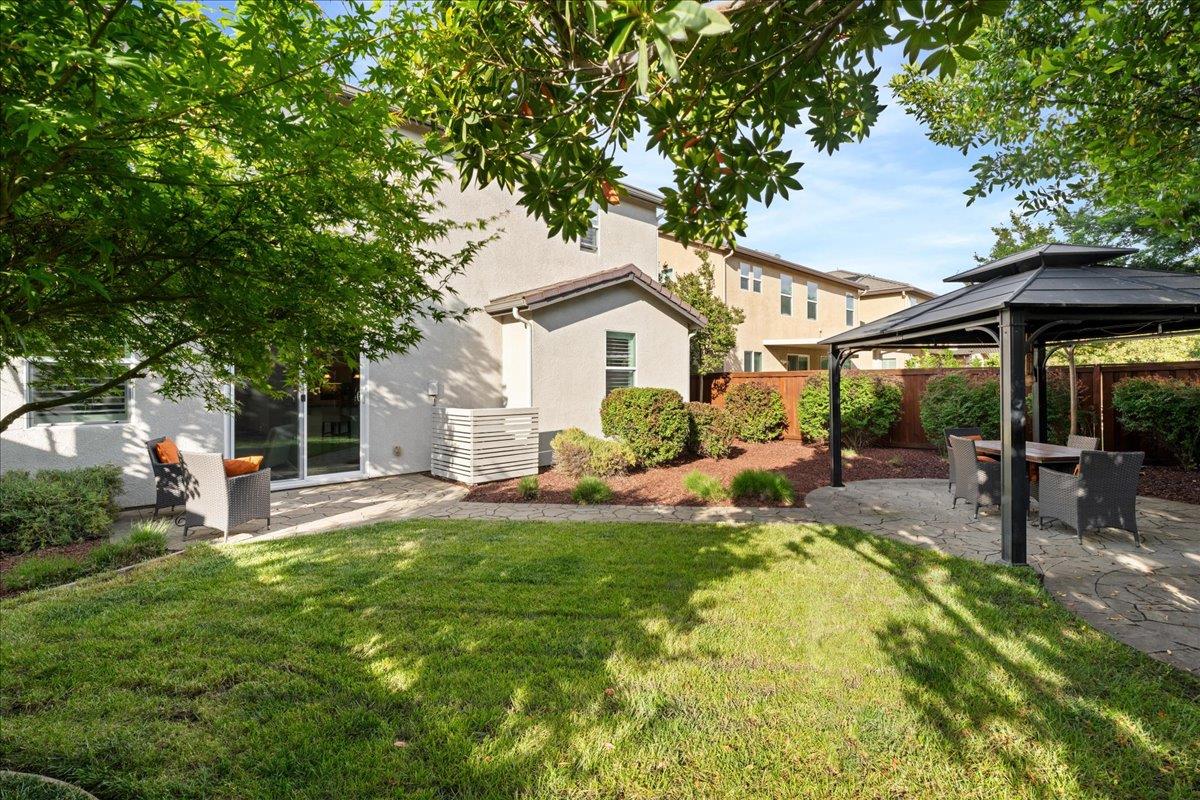 Detail Gallery Image 33 of 40 For 4065 Shorthorn Way, Roseville,  CA 95747 - 4 Beds | 3/1 Baths