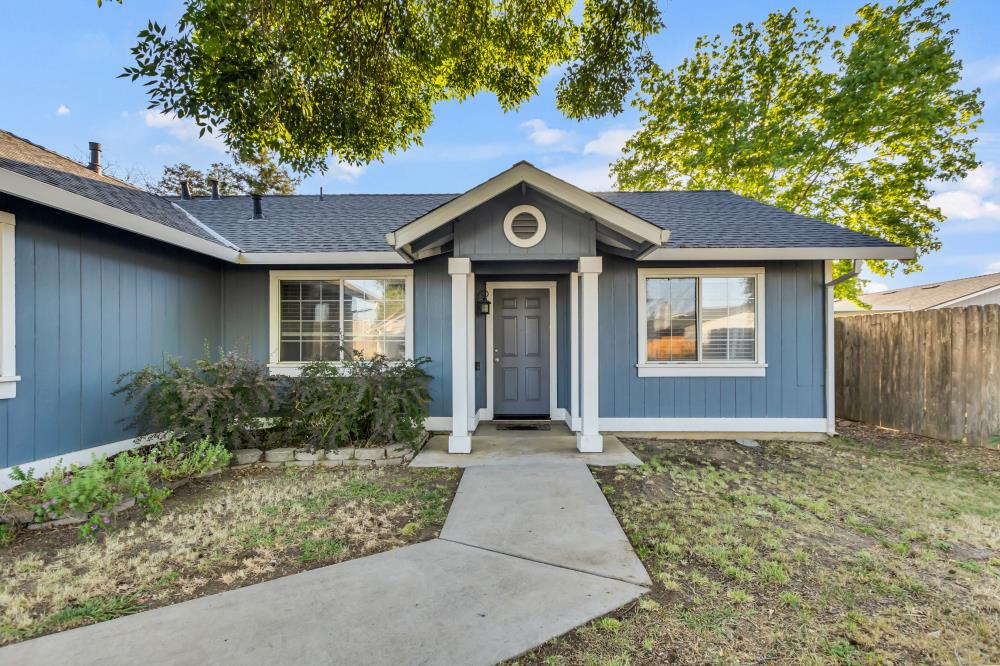 Detail Gallery Image 3 of 42 For 574 Ewell Ct, Galt,  CA 95632 - 3 Beds | 2 Baths