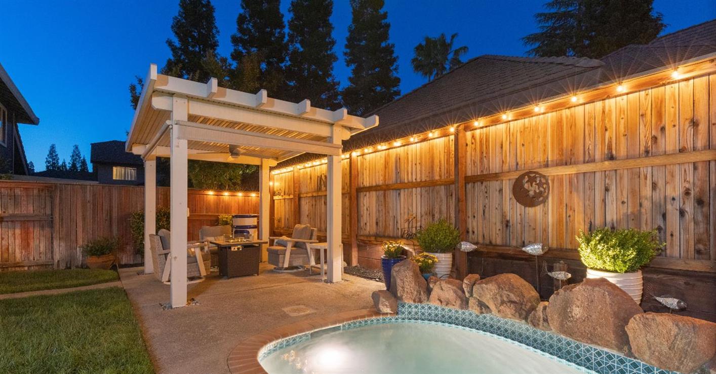 Detail Gallery Image 21 of 35 For 501 Bristol Ct, Roseville,  CA 95661 - 4 Beds | 3 Baths