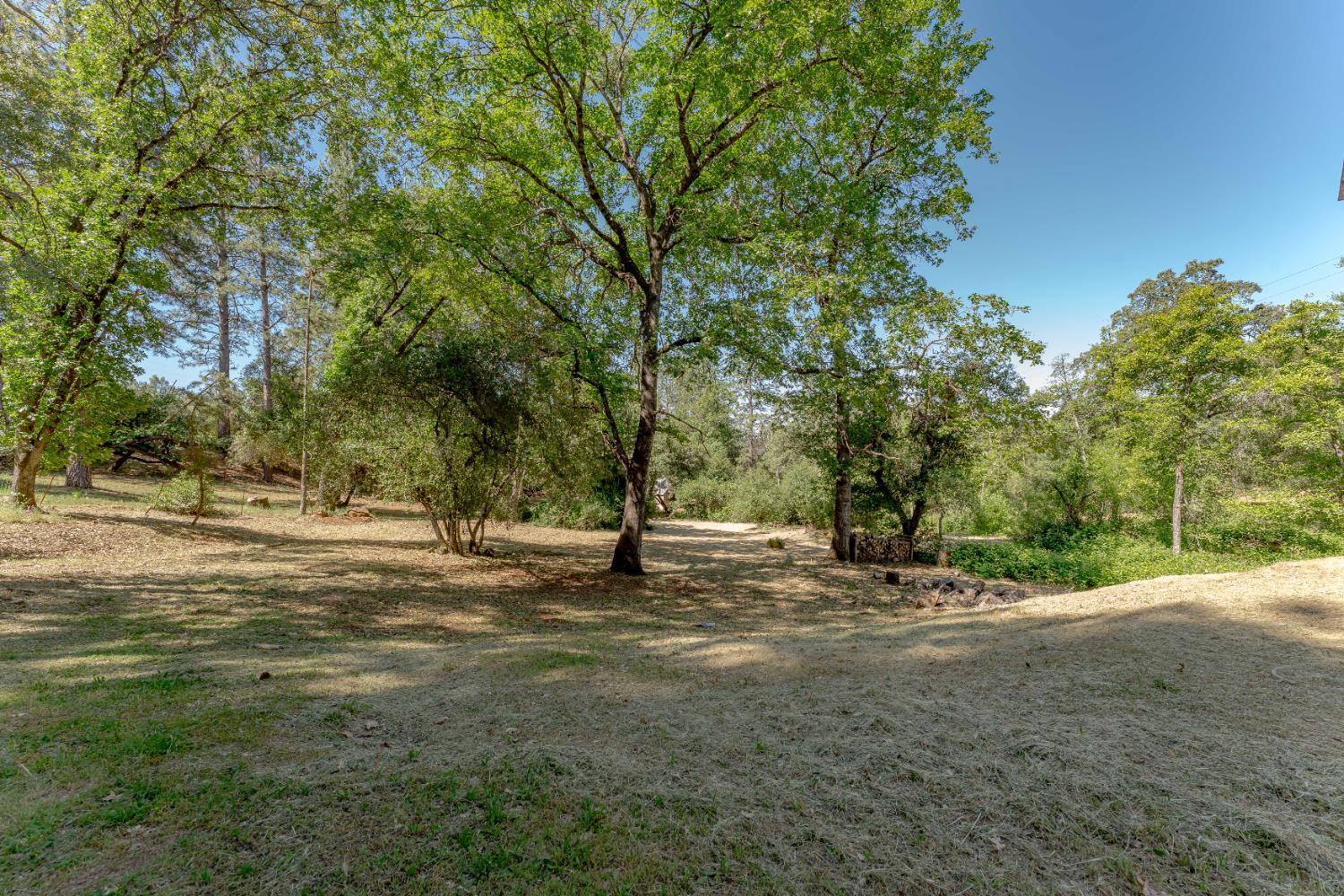 Detail Gallery Image 60 of 71 For 11107 Pekolee Dr, Grass Valley,  CA 95949 - 4 Beds | 3 Baths