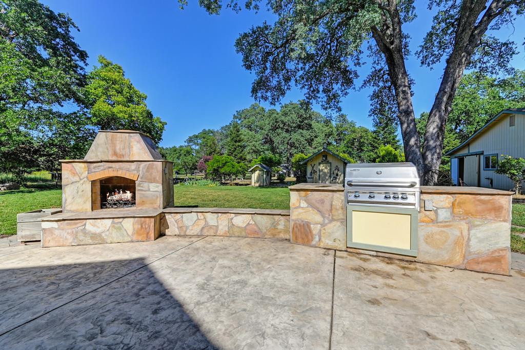 Detail Gallery Image 28 of 35 For 3443 Barker Rd, Loomis,  CA 95650 - 3 Beds | 2/1 Baths