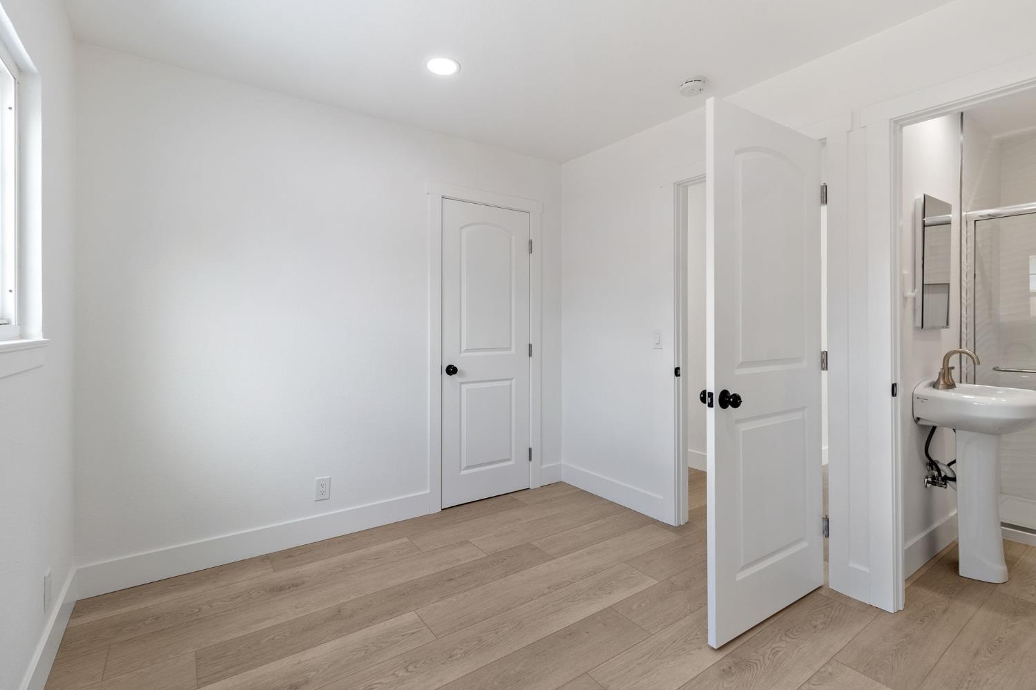 Detail Gallery Image 13 of 30 For 26184 Stanwood Ave, Hayward,  CA 94544 - 3 Beds | 2 Baths