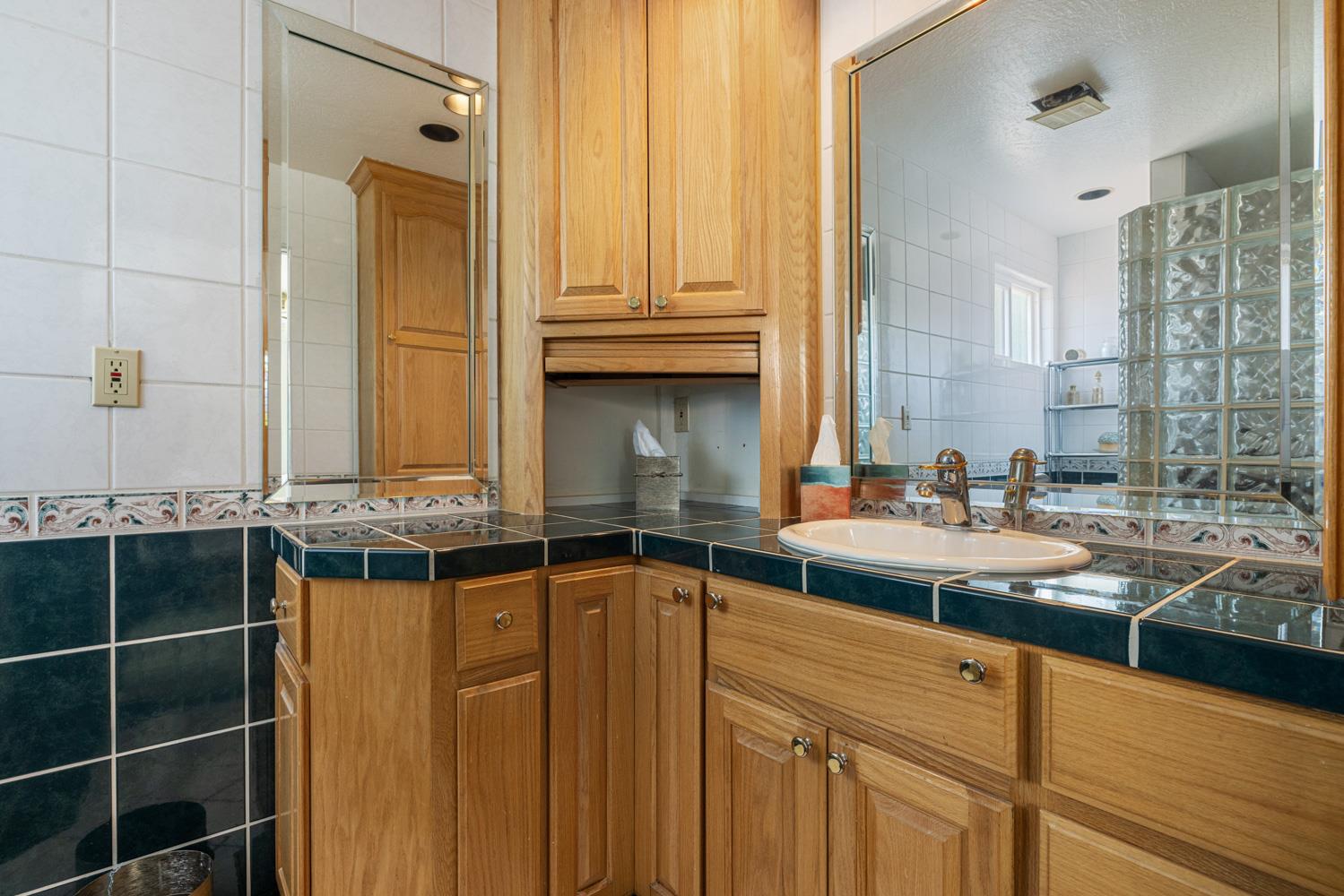 Detail Gallery Image 36 of 43 For 6161 Iowa Dr, San Jose,  CA 95123 - 4 Beds | 3 Baths
