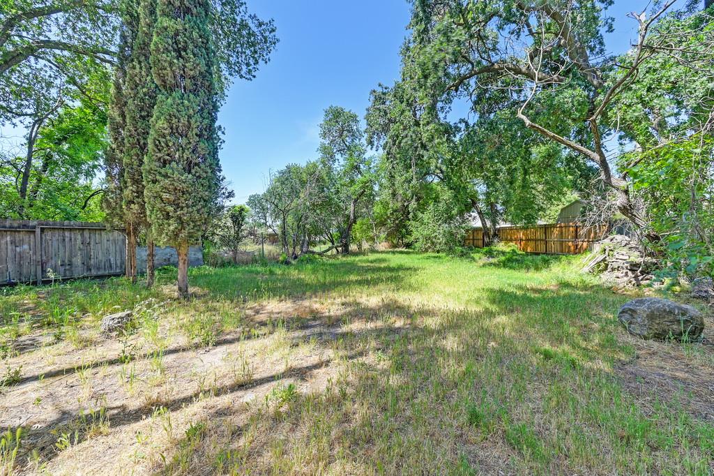 Detail Gallery Image 11 of 17 For 3121 Judah St, Sacramento,  CA 95815 - – Beds | – Baths