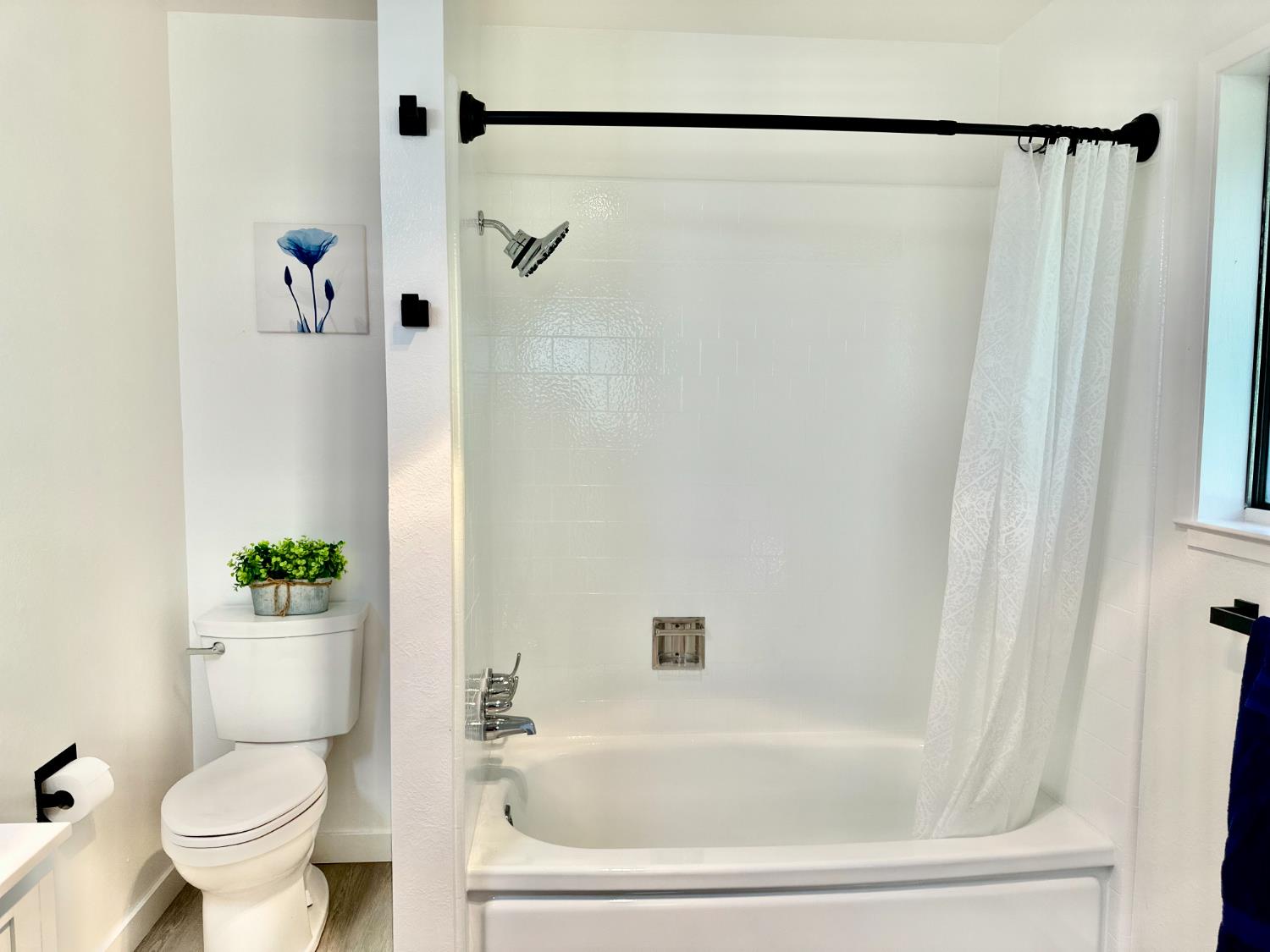 Detail Gallery Image 21 of 41 For 1997 Independence Cemetery Rd, Rail Road Flat,  CA 95257 - 3 Beds | 2 Baths
