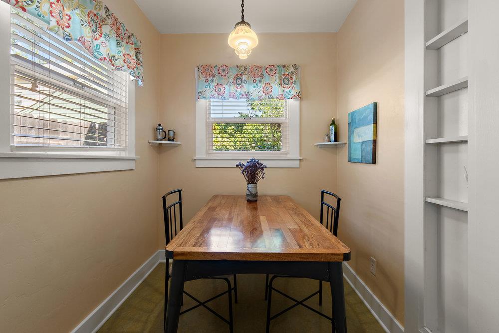 Detail Gallery Image 15 of 35 For 2709 23rd St, Sacramento,  CA 95818 - 2 Beds | 1 Baths
