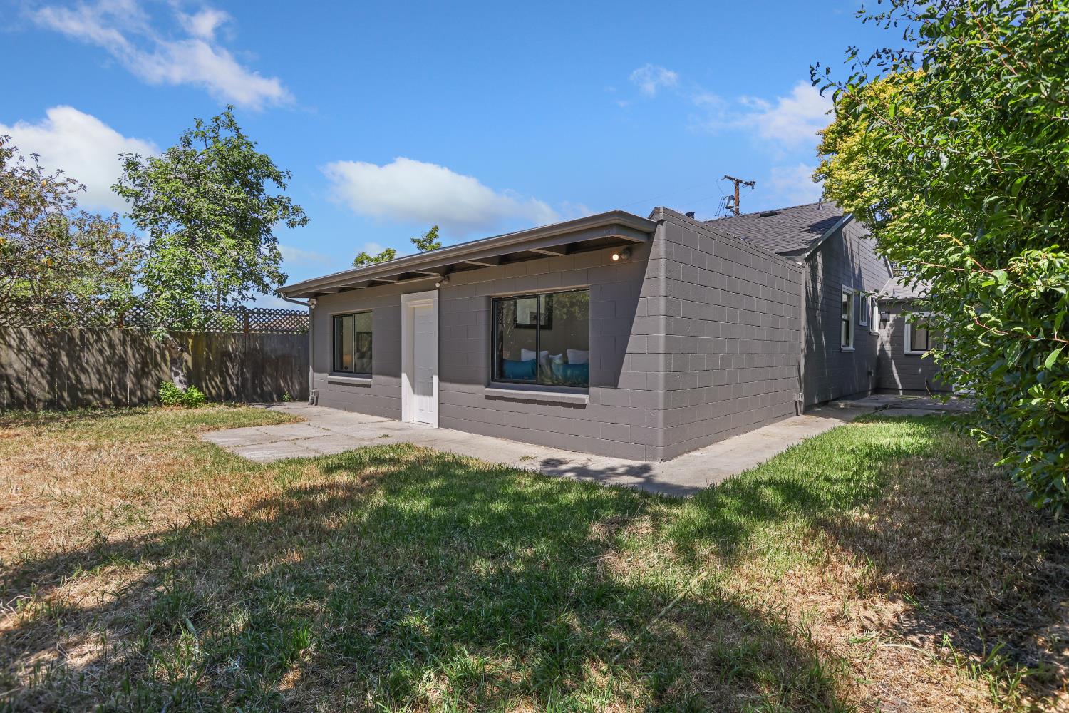 Detail Gallery Image 27 of 29 For 5528 Solano Ave, Richmond,  CA 94805 - 4 Beds | 2 Baths