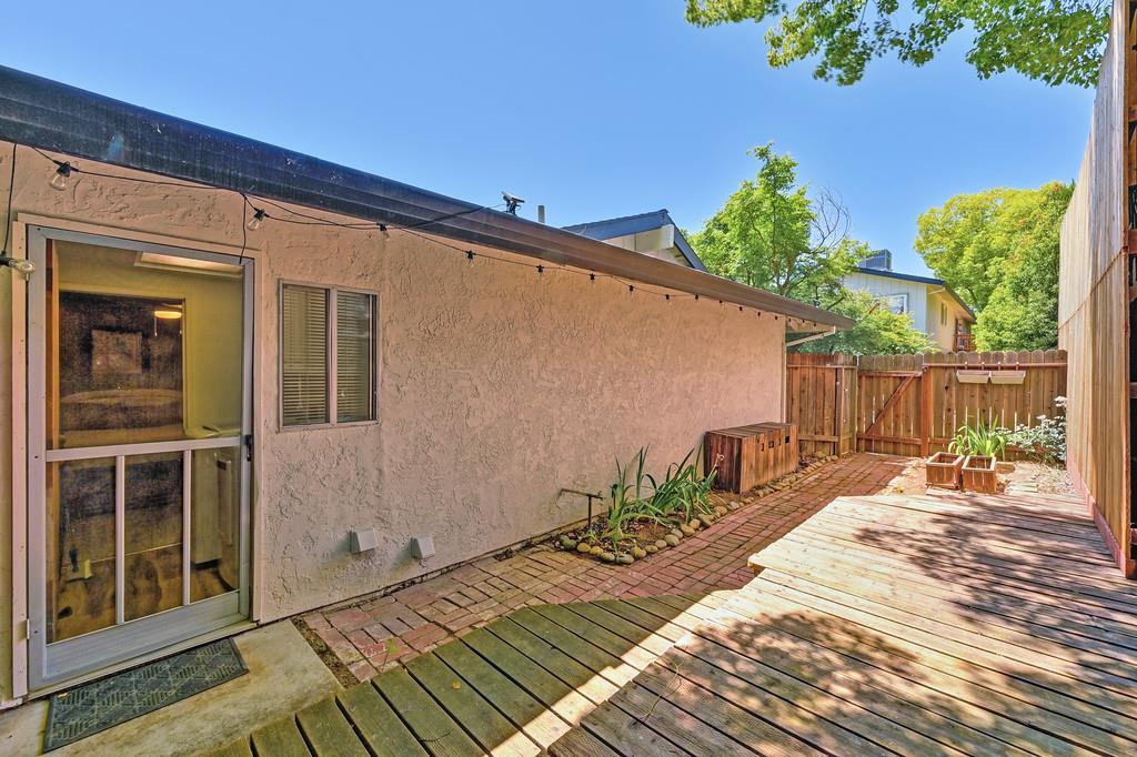 Detail Gallery Image 27 of 34 For 4030 Grover Ct, Carmichael,  CA 95608 - 3 Beds | 2 Baths