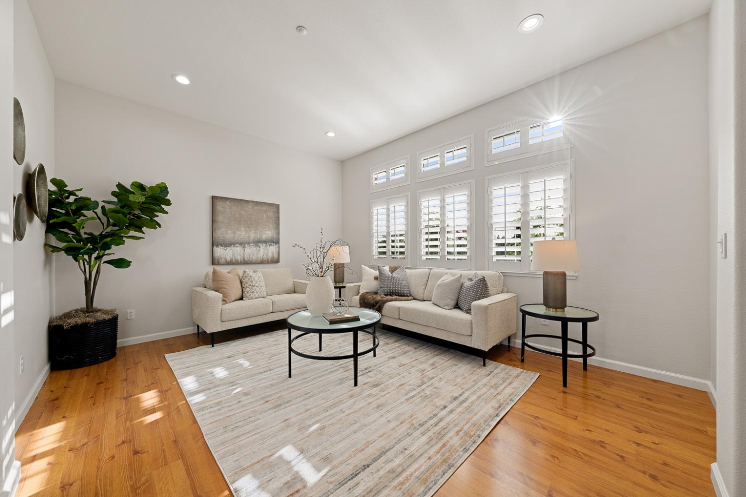 Detail Gallery Image 8 of 90 For 9461 Crossrail Dr, Wilton,  CA 95693 - 5 Beds | 3 Baths