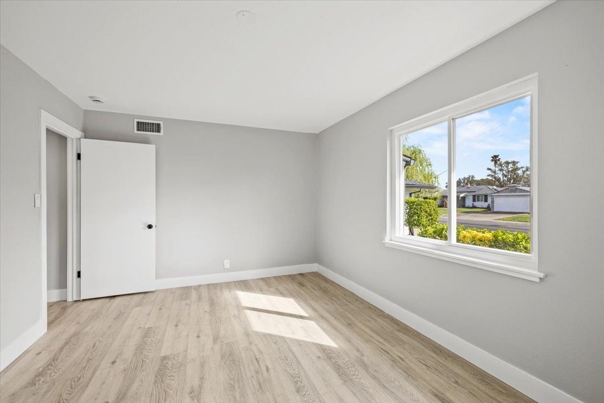 Detail Gallery Image 21 of 27 For 7538 Circle Pkwy, Sacramento,  CA 95823 - 3 Beds | 2 Baths