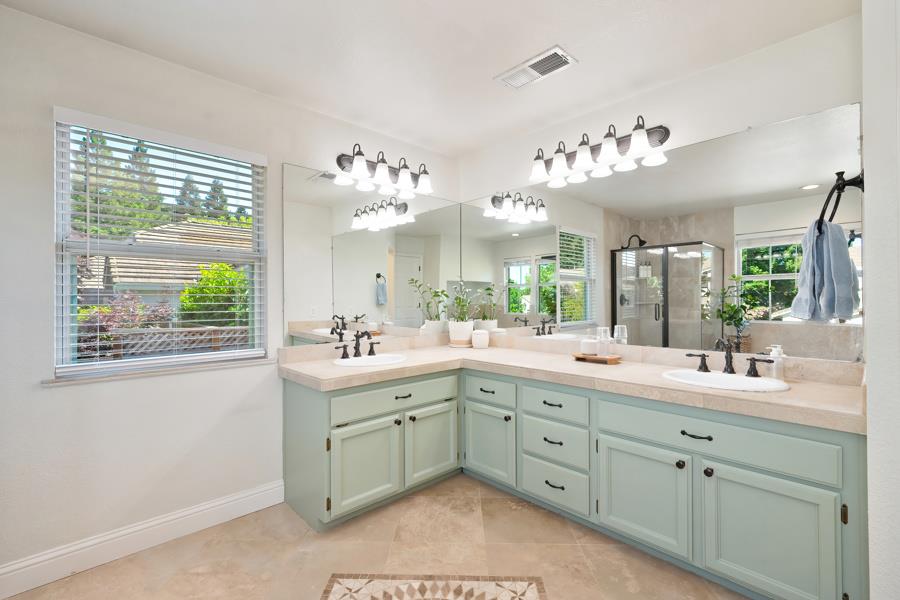 Detail Gallery Image 44 of 82 For 5802 Thoroughbred Ct, Rocklin,  CA 95677 - 4 Beds | 3 Baths
