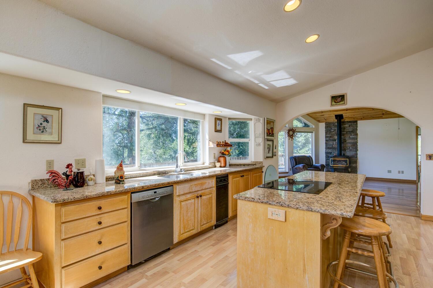 Detail Gallery Image 18 of 58 For 3340 Menominee, Arnold,  CA 95223 - 3 Beds | 2/1 Baths