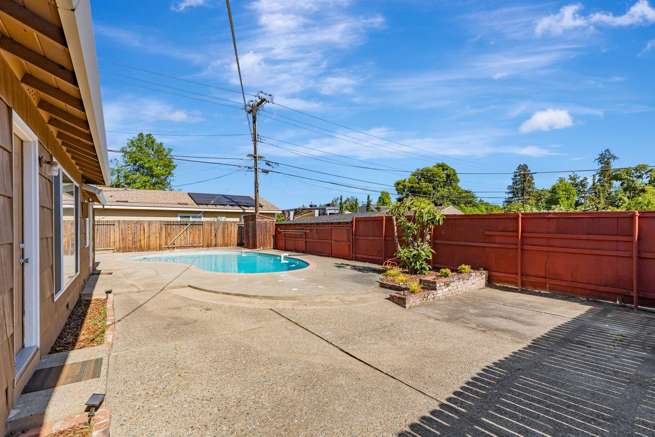 Detail Gallery Image 70 of 72 For 4130 Arden Way, Sacramento,  CA 95864 - – Beds | – Baths