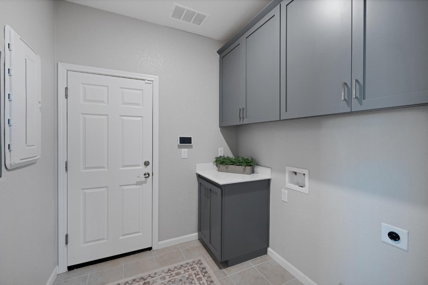 Detail Gallery Image 17 of 41 For 1687 Carson River Loop, Lincoln,  CA 95648 - 2 Beds | 2 Baths
