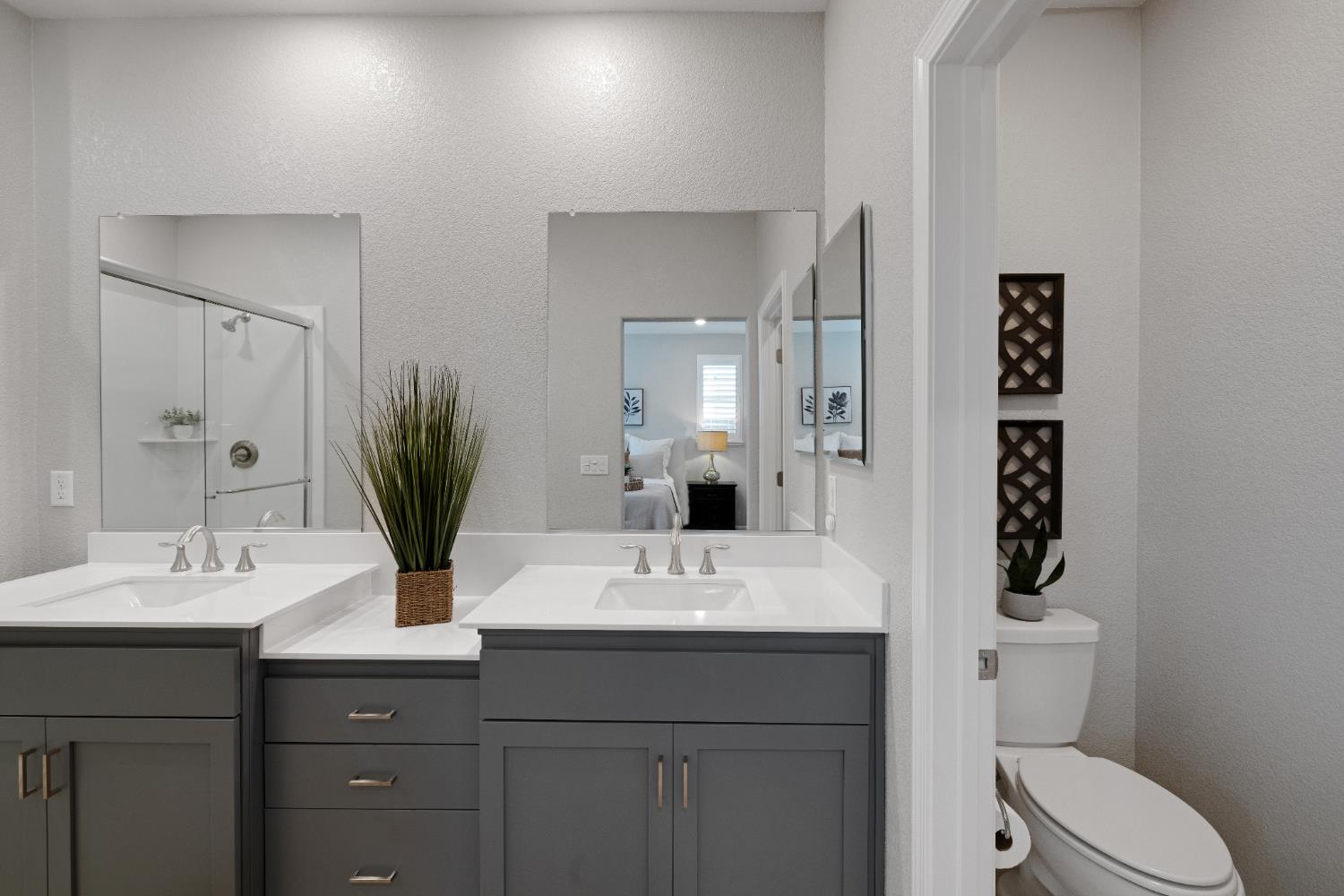 Detail Gallery Image 29 of 41 For 1687 Carson River Loop, Lincoln,  CA 95648 - 2 Beds | 2 Baths