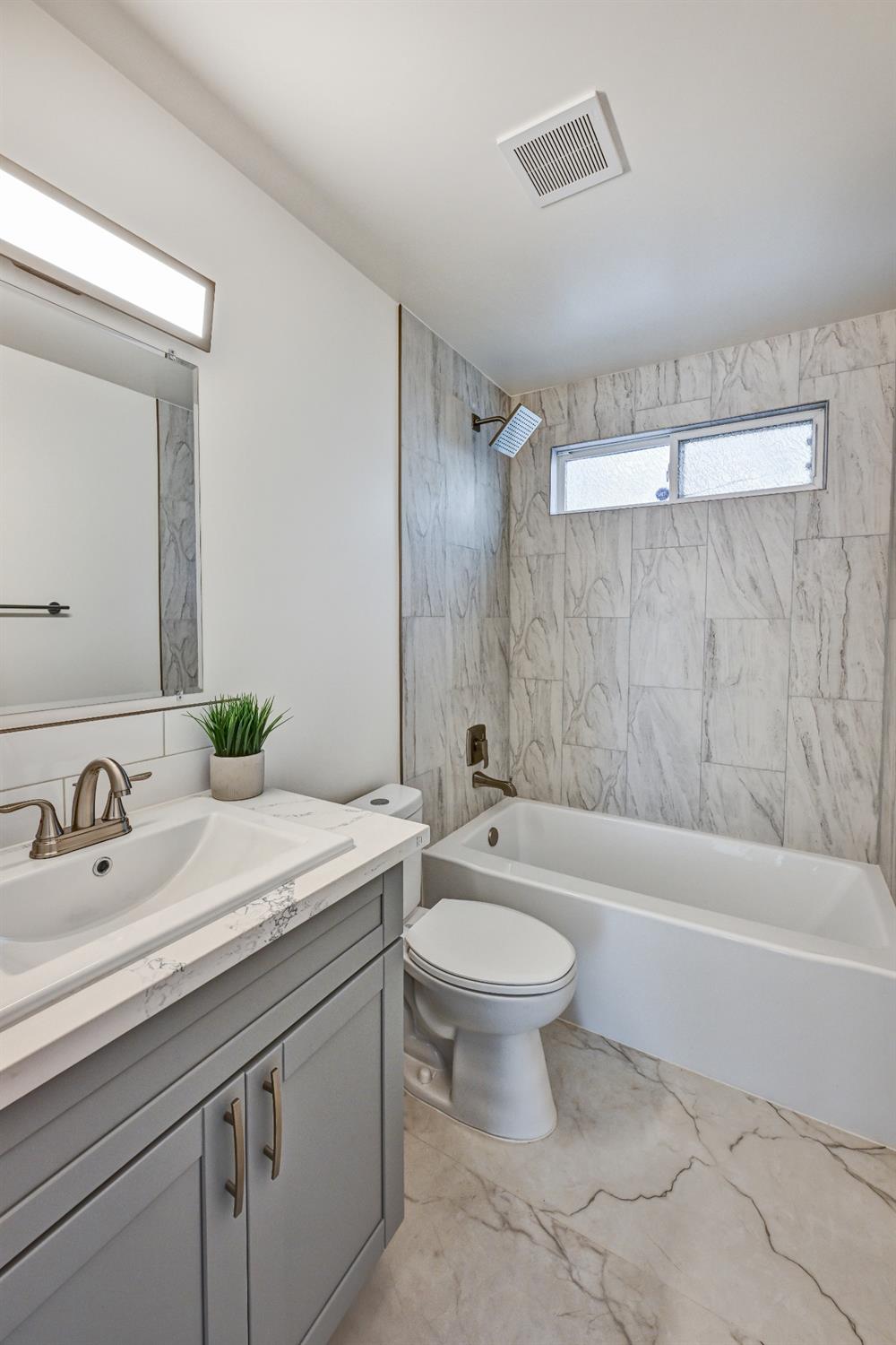 Detail Gallery Image 19 of 34 For 6300 Tanbark Ct, Citrus Heights,  CA 95621 - 3 Beds | 2 Baths