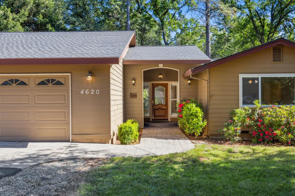 Detail Gallery Image 4 of 88 For 4620 Scenic Dr, Shingle Springs,  CA 95682 - 4 Beds | 3/1 Baths