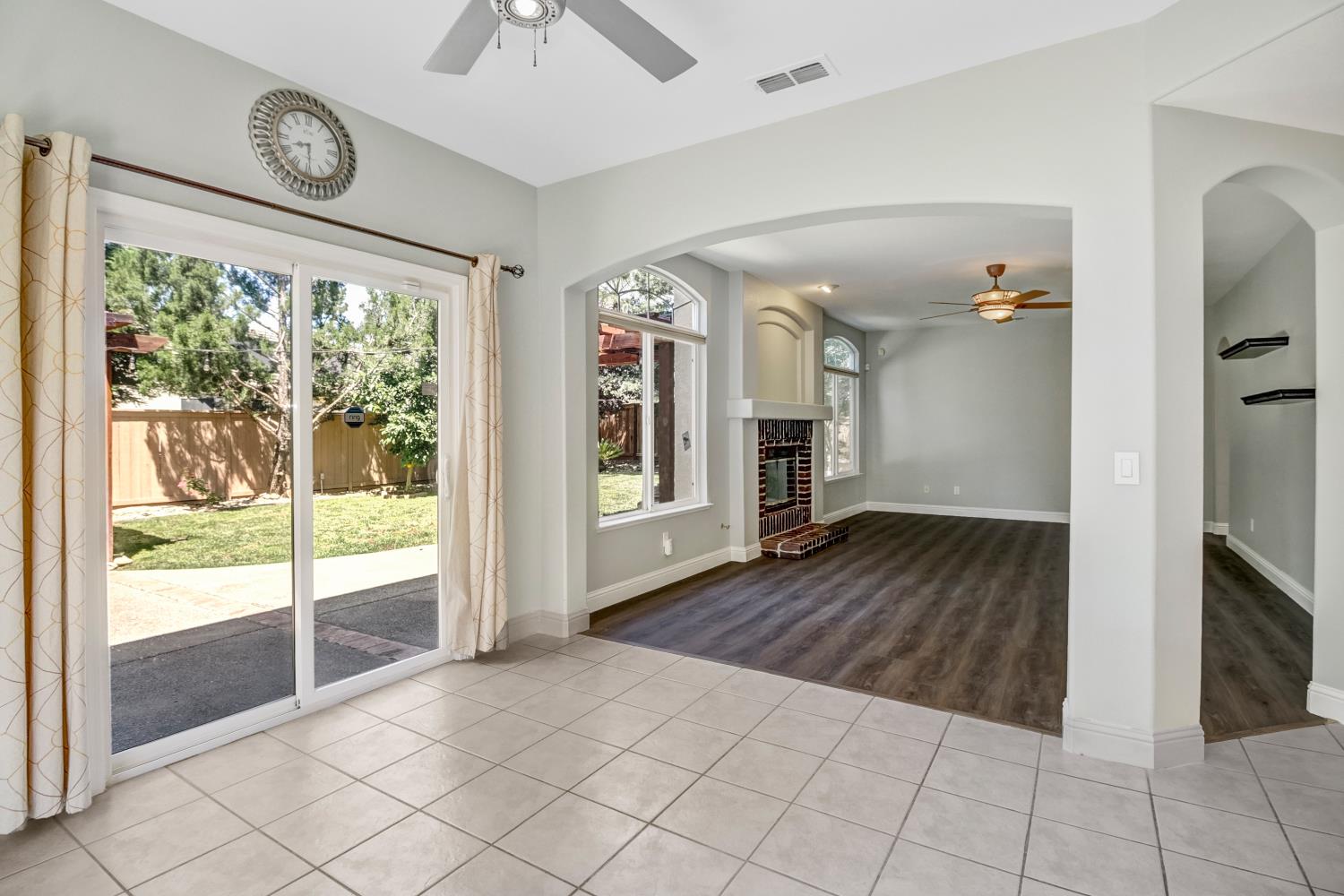 Detail Gallery Image 13 of 67 For 4091 Luxor Ln, Granite Bay,  CA 95746 - 6 Beds | 3 Baths