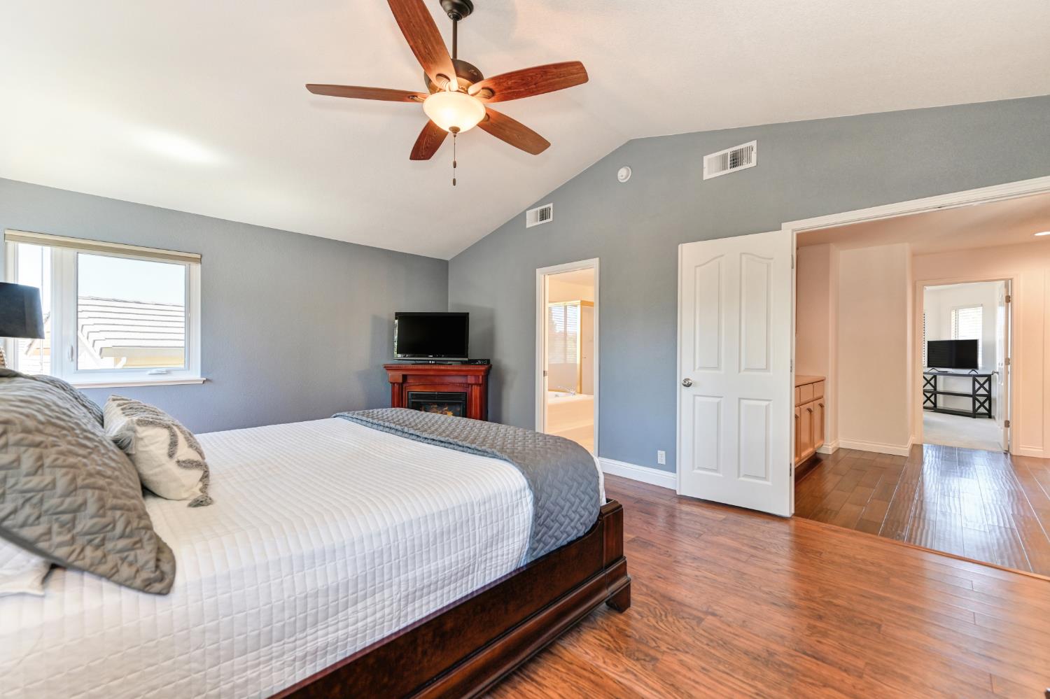 Detail Gallery Image 27 of 43 For 5313 Thunder Ridge Cir, Rocklin,  CA 95765 - 4 Beds | 3 Baths