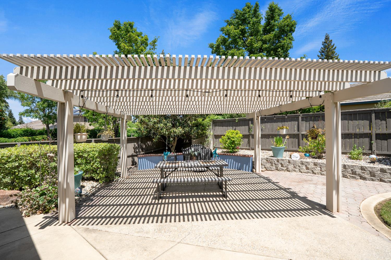 Detail Gallery Image 47 of 65 For 9501 Misty Cove Ln, Elk Grove,  CA 95758 - 2 Beds | 2 Baths