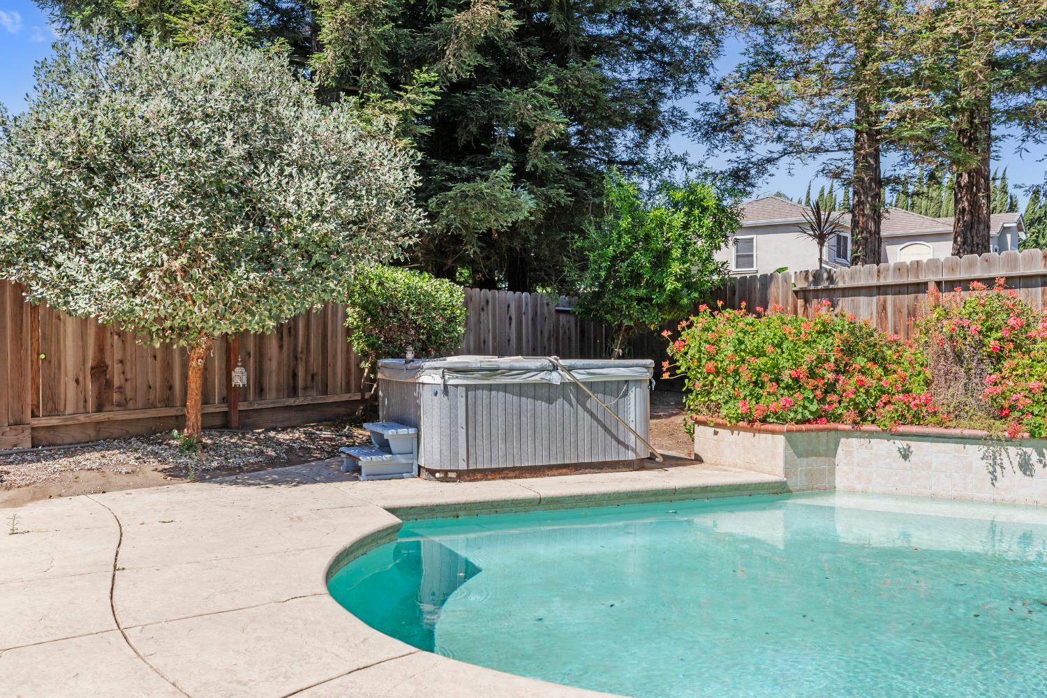 Detail Gallery Image 32 of 40 For 4208 Dante Ct, Salida,  CA 95368 - 4 Beds | 2/1 Baths