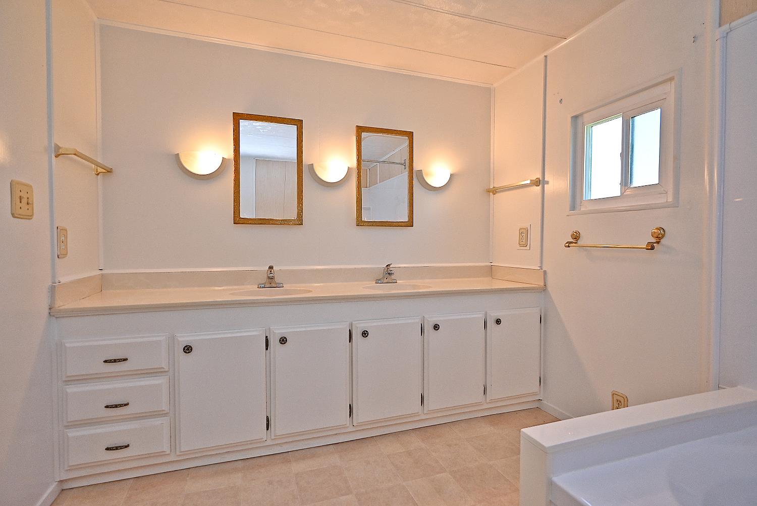 Detail Gallery Image 26 of 48 For 269 Oahu Cir, Union City,  CA 94587 - 2 Beds | 2 Baths