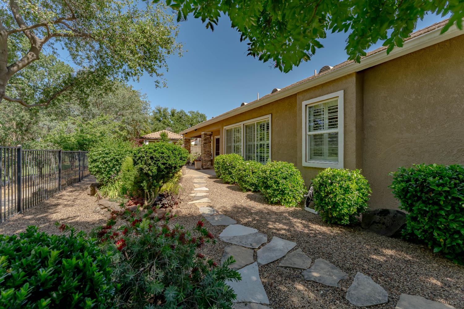 Detail Gallery Image 26 of 31 For 9535 Pinehurst Dr, Roseville,  CA 95747 - 4 Beds | 4 Baths