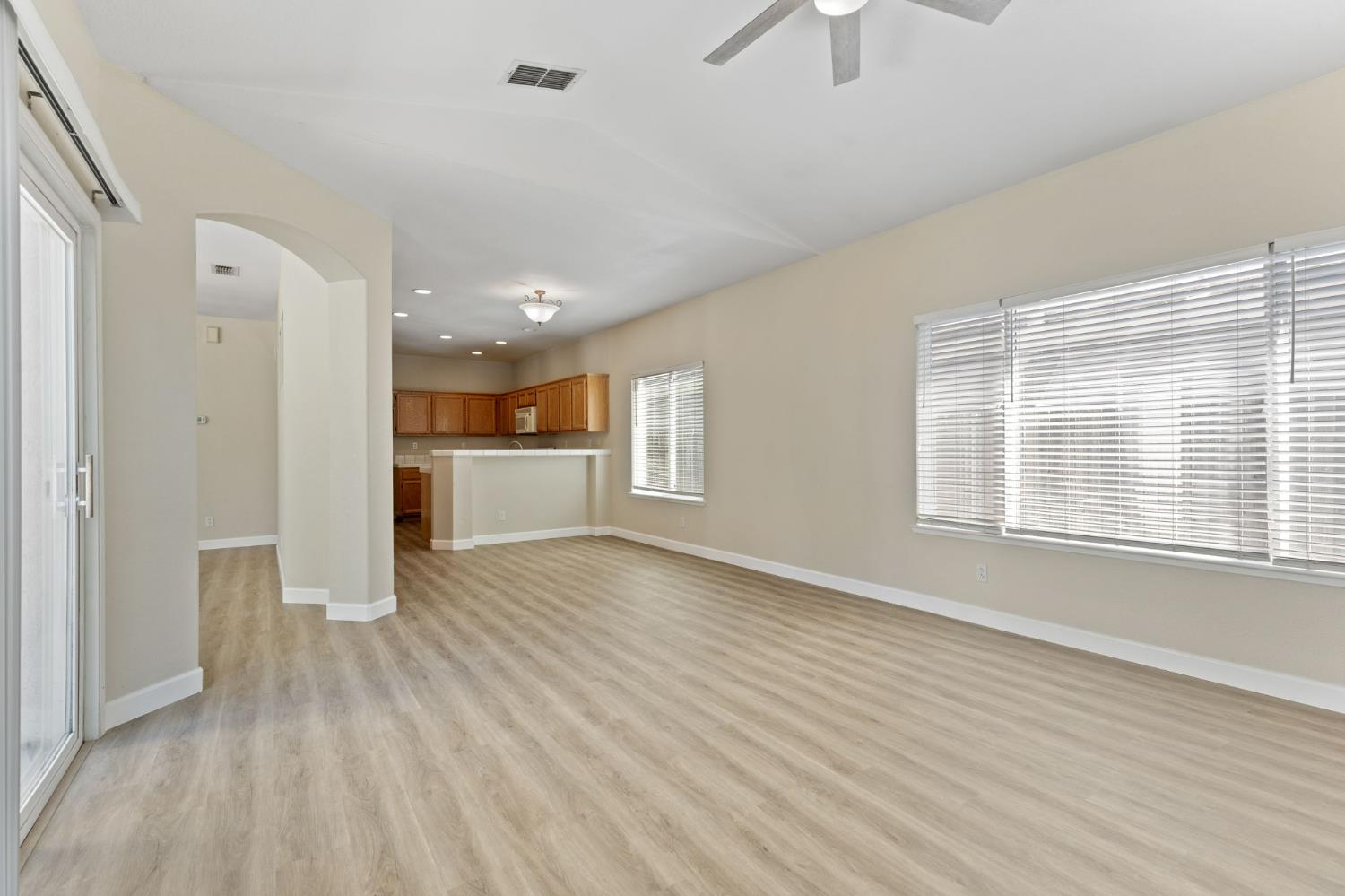 Detail Gallery Image 31 of 63 For 640 Garden Park Dr, Roseville,  CA 95678 - 4 Beds | 3 Baths