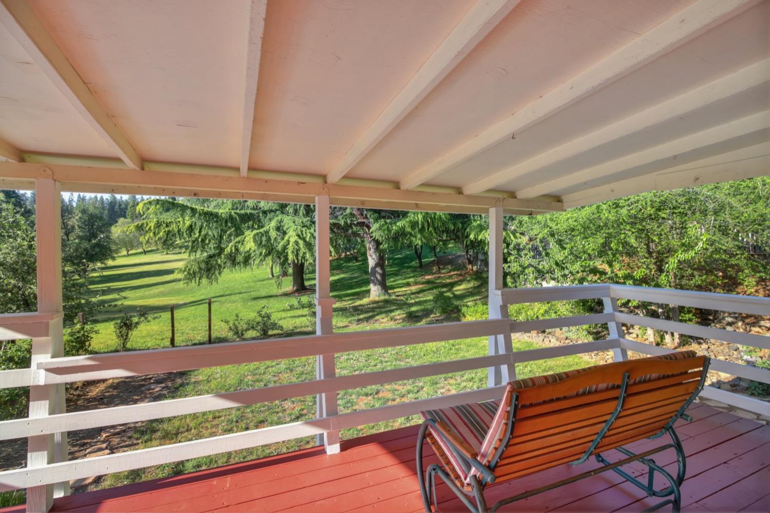 Detail Gallery Image 3 of 37 For 2941 Camino Heights Dr, Camino,  CA 95709 - 3 Beds | 2 Baths
