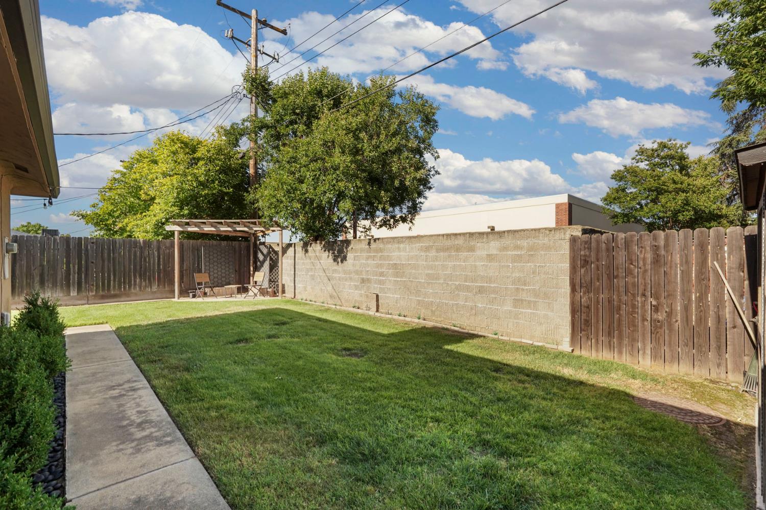 Detail Gallery Image 34 of 39 For 60 N Pacific Ave, Lodi,  CA 95242 - 3 Beds | 2 Baths