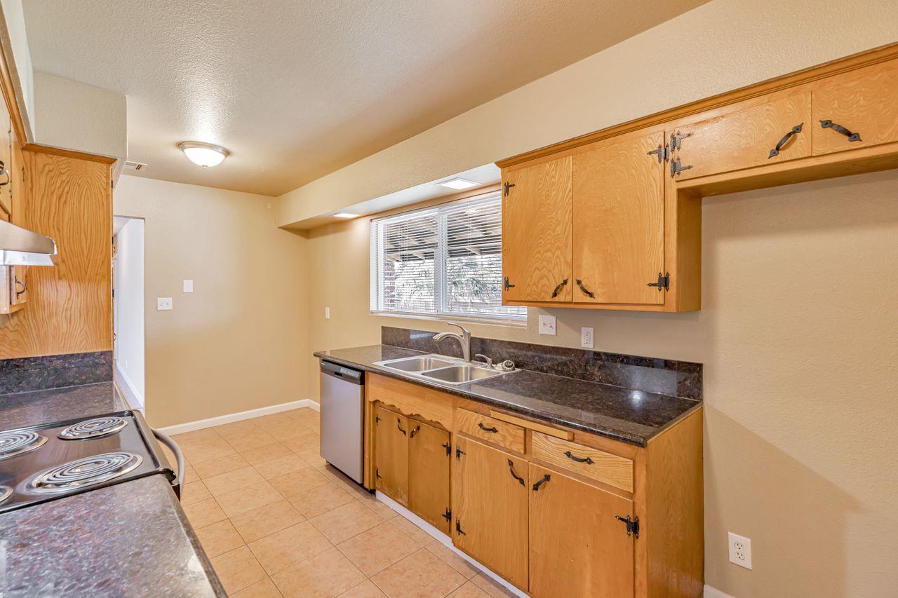 Detail Gallery Image 30 of 72 For 4130 Arden Way, Sacramento,  CA 95864 - – Beds | – Baths