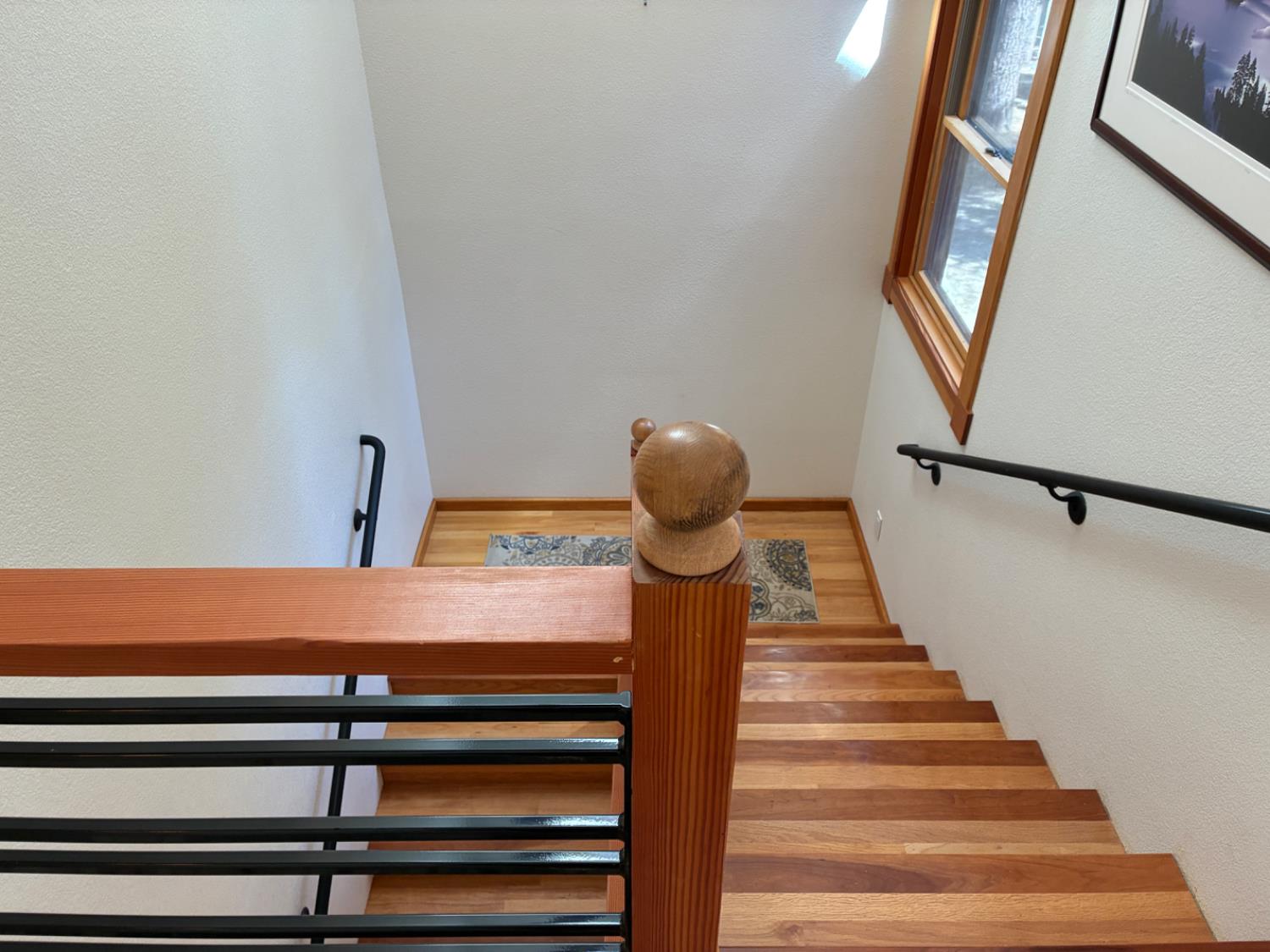 Detail Gallery Image 27 of 42 For 1724 Mohican Dr, South Lake Tahoe,  CA 96150 - 3 Beds | 2/1 Baths