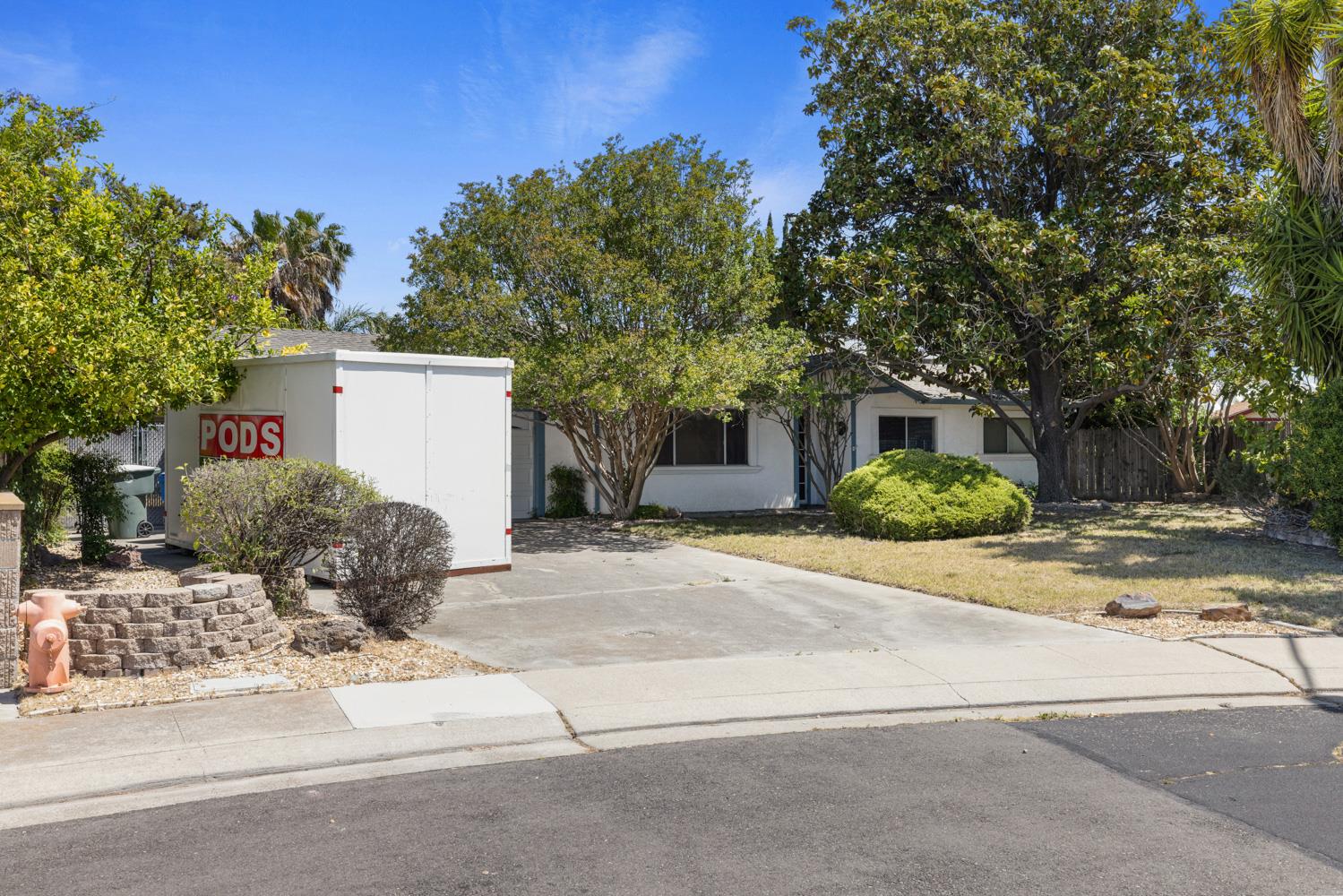 Barbara Way, Manteca, California image 38